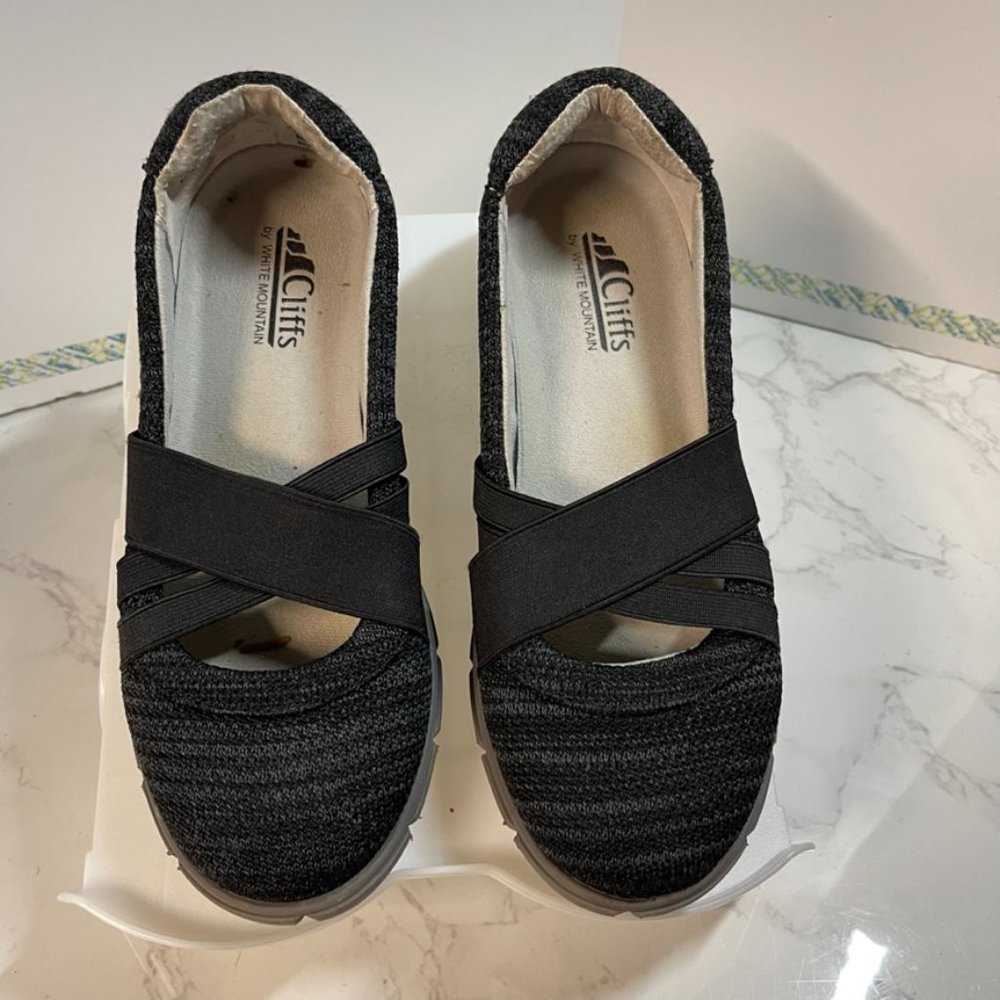 Cliffs by White Mountain, Felice - Black/Gray Slip-ons Flats, size 6M